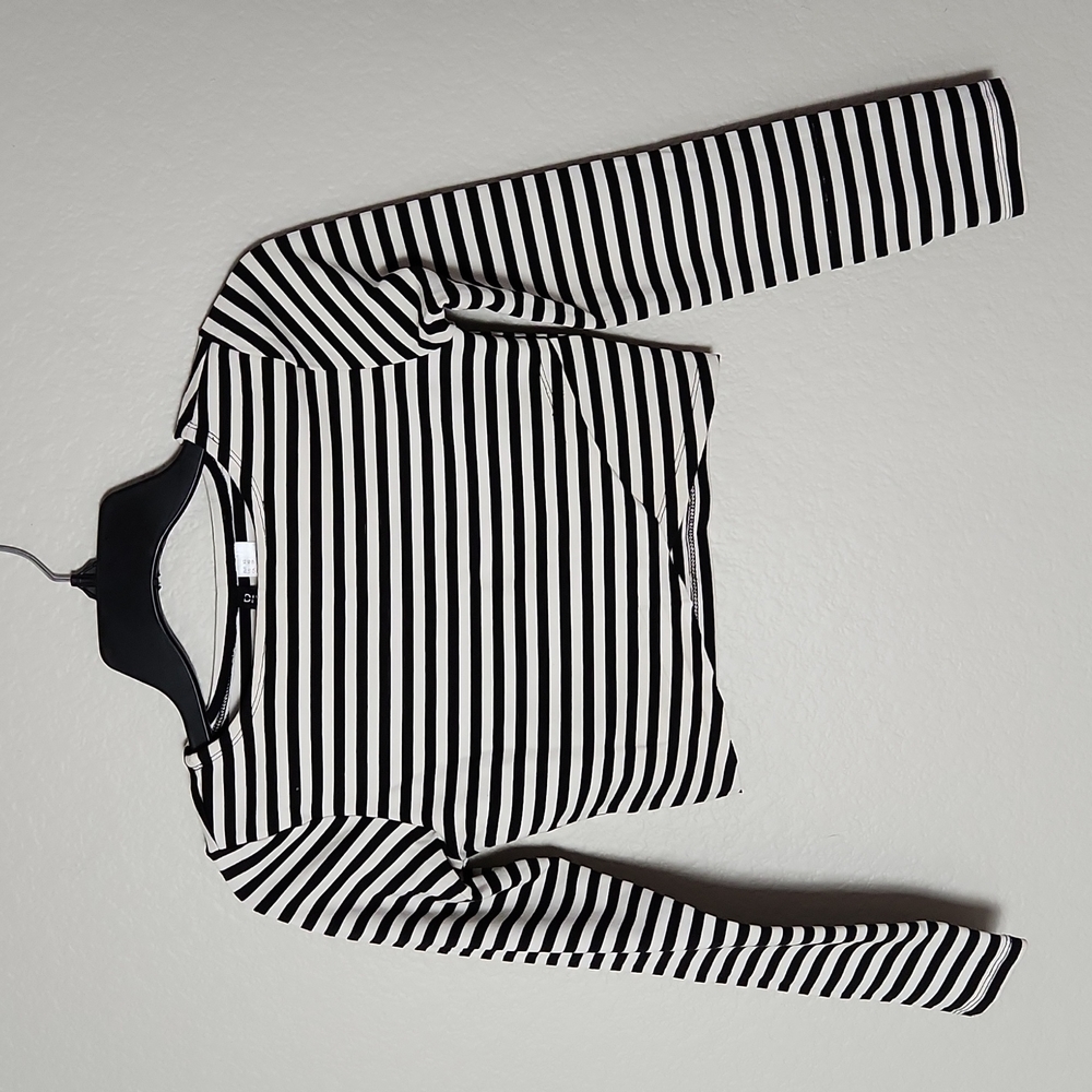 H&M - Crop Top - Picture 1 of 4